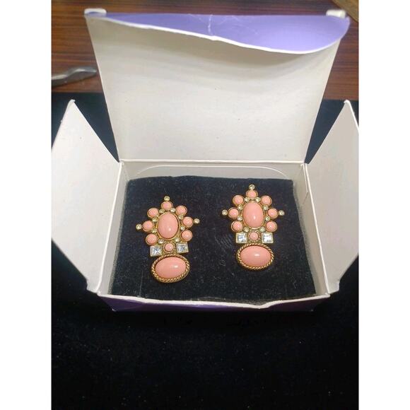 VTG 1995 Elizabeth Taylor for Avon Salmon Pink Cabochon Crystal Clip Earrings - Picture 8 of 10